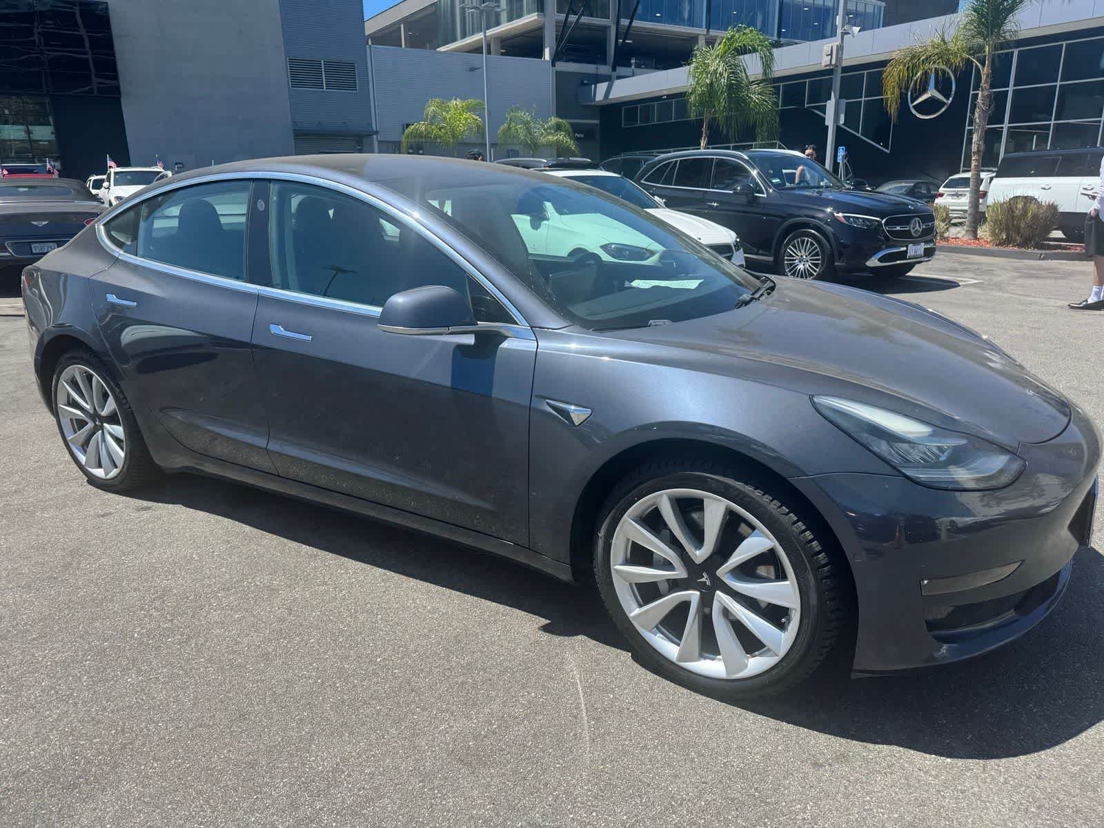 tesla model 3 2018 5YJ3E1EA6JF034632 image tesla model 3 2018 5YJ3E1EA6JF034632 image